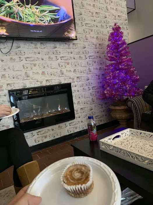 Chrissy G's Bakery Picture 5