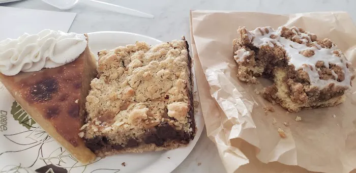 Chrissy G's Bakery Picture 4