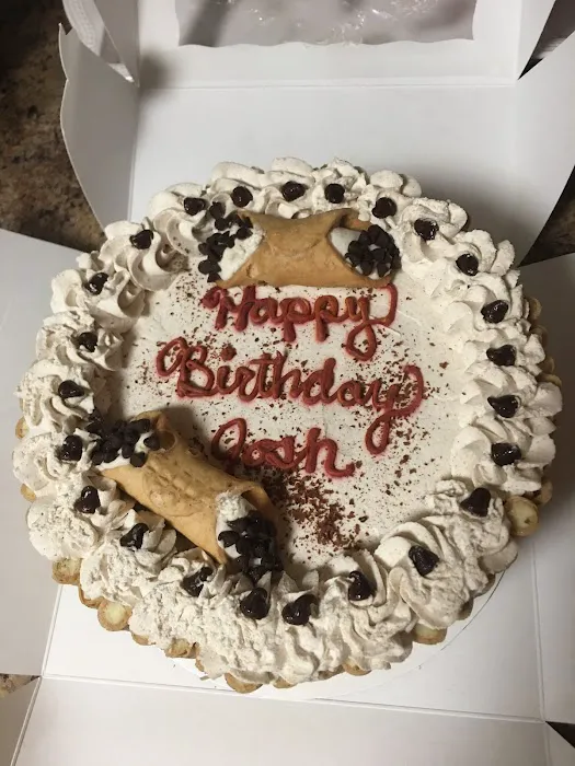 Chrissy G's Bakery Picture 3