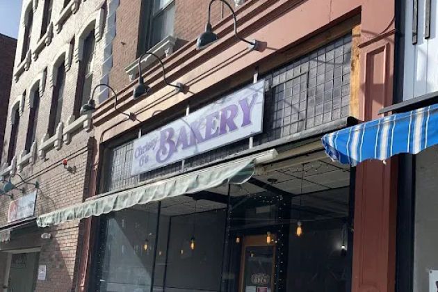 Chrissy G's Bakery