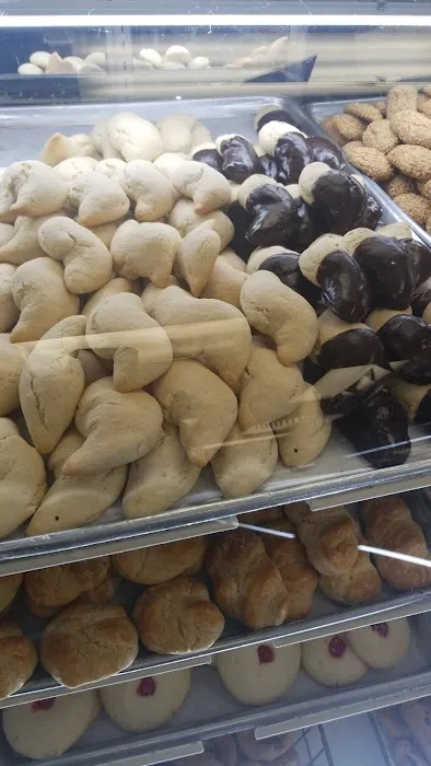 De Filippis Bakery Picture 9