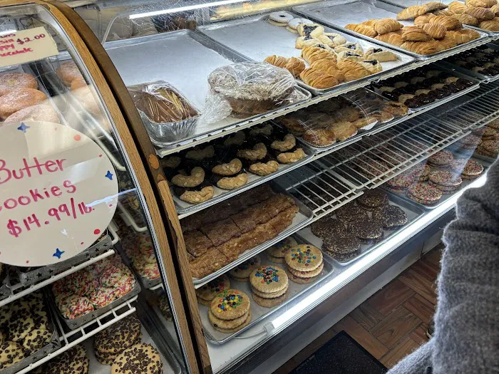 De Filippis Bakery Picture 10