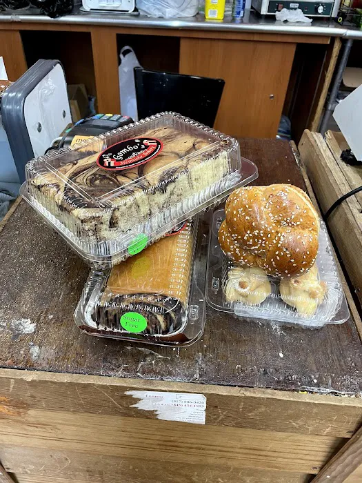Gombo's Heimishe Bakery Picture 9