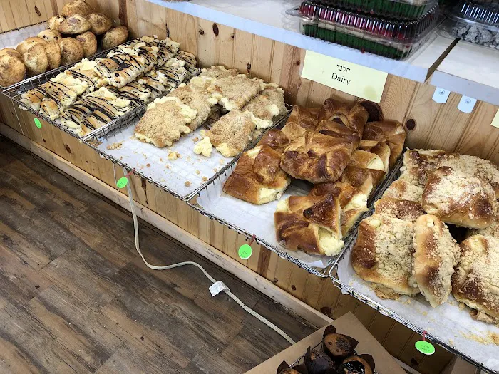 Gombo's Heimishe Bakery Picture 7