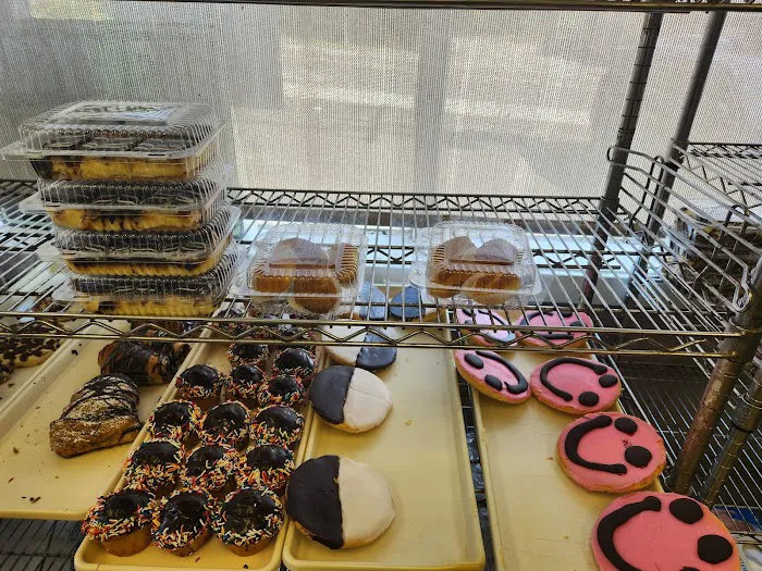 Fialkoff's Bakery Picture 4