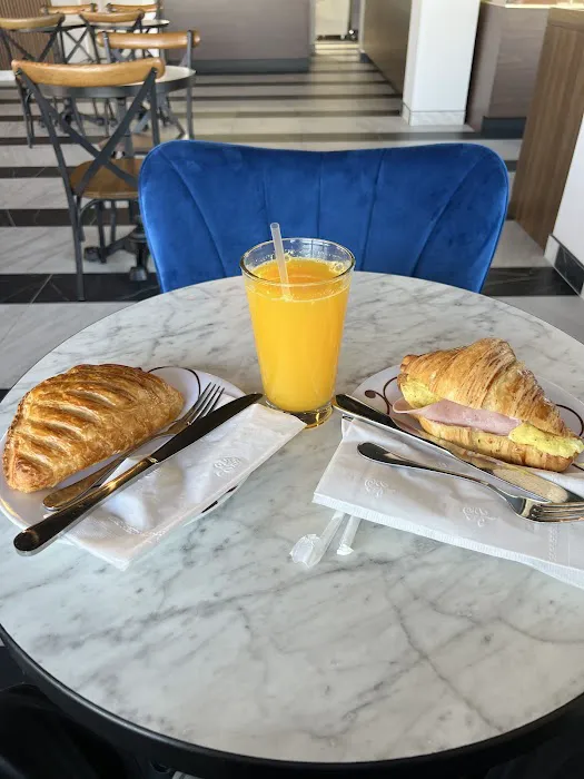 Pierre & Michel Authentic French Bakery Picture 1