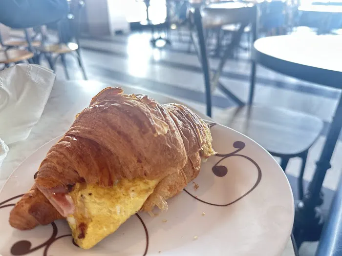 Pierre & Michel Authentic French Bakery Picture 3