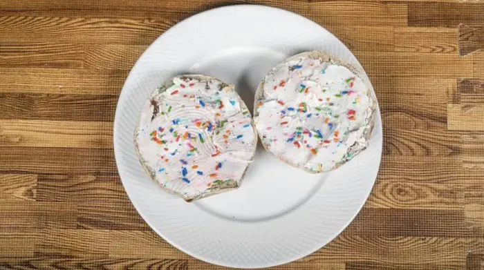 Henry's Bagel Cafe Picture 1