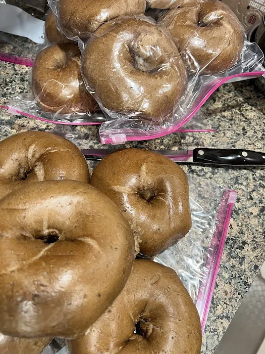 Ronnie's Hot Bagels Hillsdale Picture 7