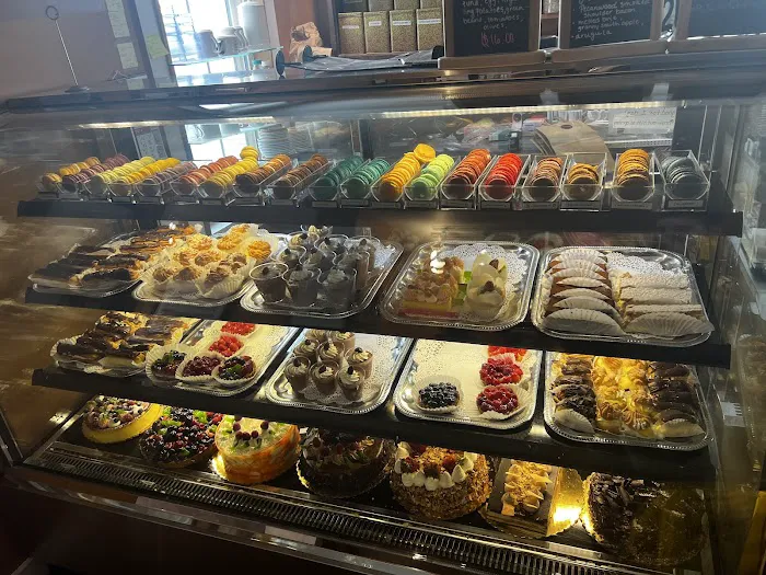 Patisserie Lenox Picture 3