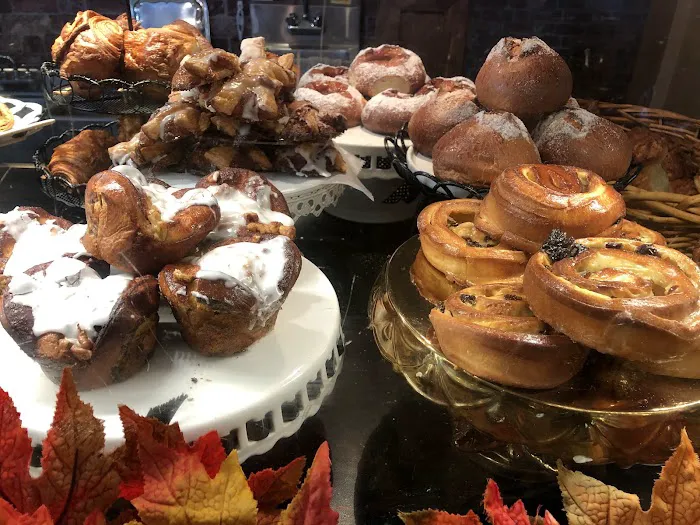 Patisserie Lenox Picture 4