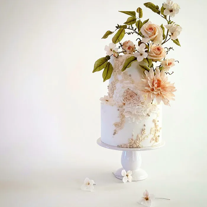 Mamie Brougitte Cakes Picture 10