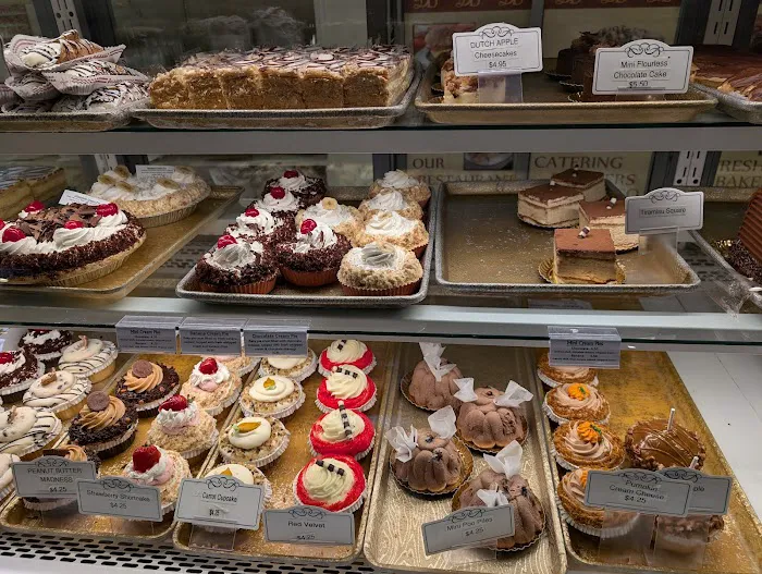Deising's Bakery & Restaurant Picture 8