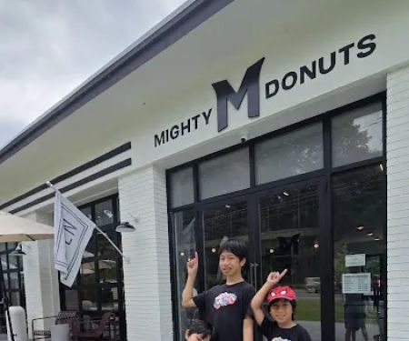 Mighty Donuts