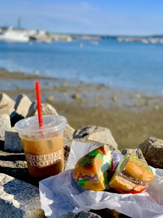 Gunther Tootie's Bagel Picture 8