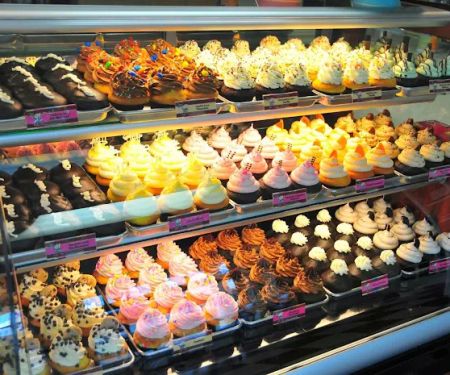 Cupcake Charlie's