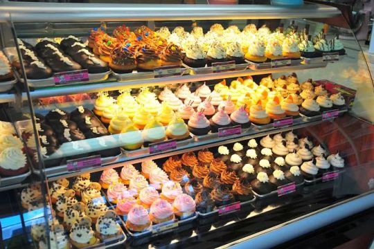 Cupcake Charlie's