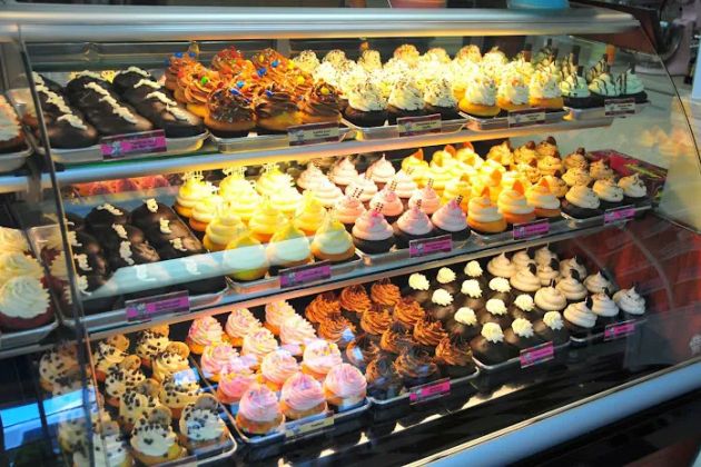 Cupcake Charlie's