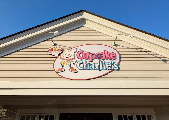 Cupcake Charlie's Picture 3
