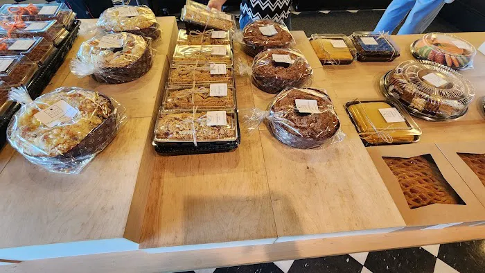 White's Bakery & Cafe Picture 10