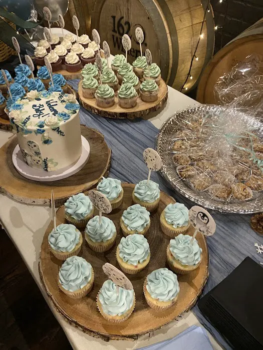 Two Buoys Cakes Picture 5
