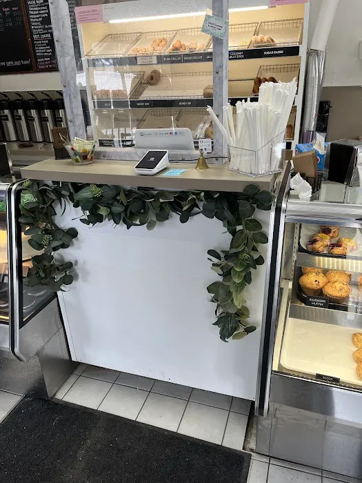 Donut Express & Cakes Picture 1
