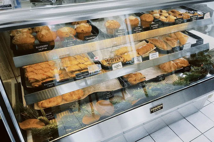 Donut Express & Cakes Picture 6