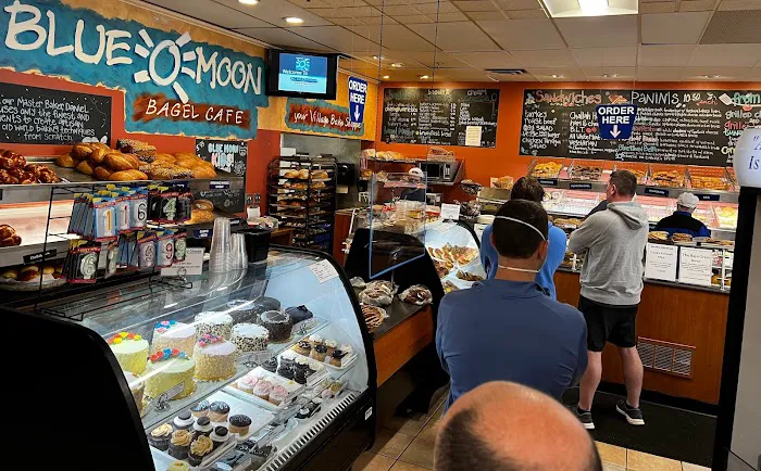 Blue Moon Bagel Cafe Picture 2