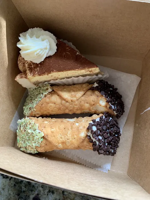 Guarino's Pastry Shop Picture 4