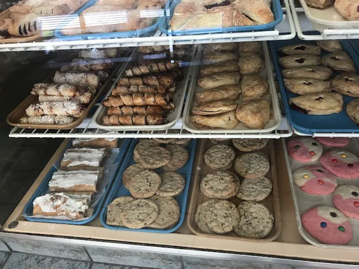 Helen's Bakery Shop Picture 9