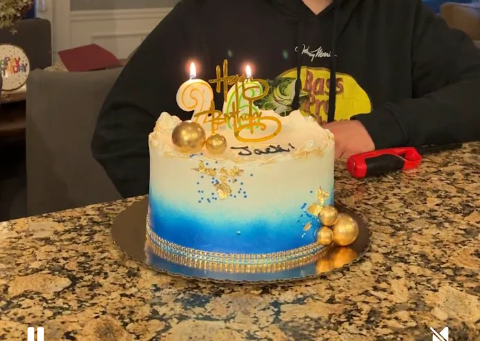 Lucy’s Cake Picture 3