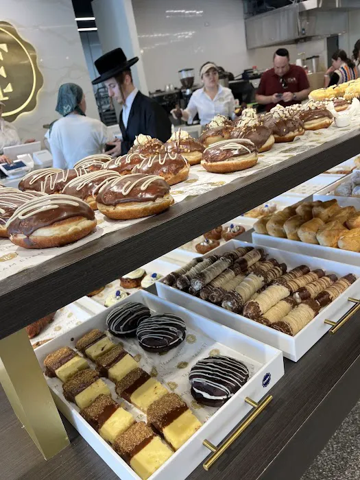 Taam Eden Bakery Picture 9