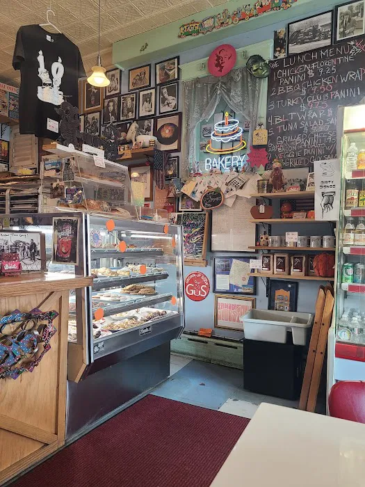 Floyd & Bobo's Bakery and Snack Palace Picture 4