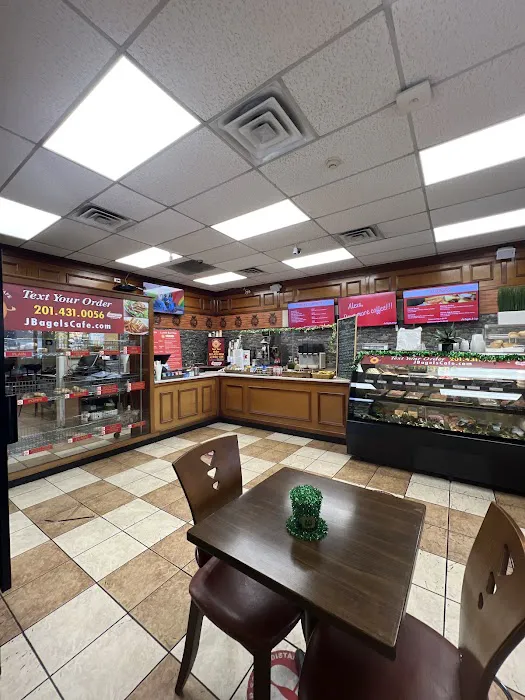 J'S BAGELS & CAFE Picture 2