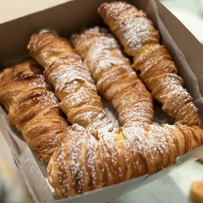 Rispoli Pastry Shop Picture 5