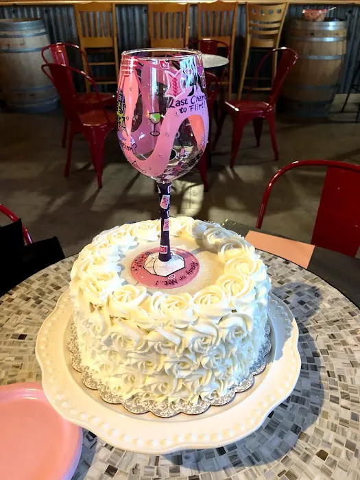 Linda's Pastries Picture 7