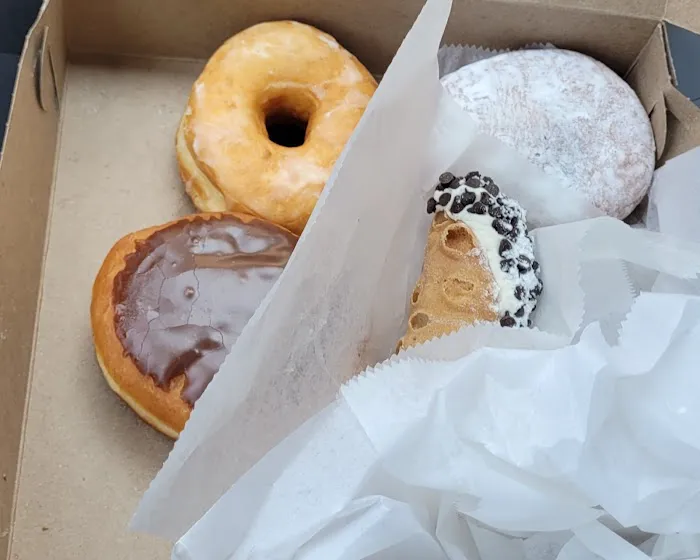 Filli's Deli And Jersey Baking Picture 5