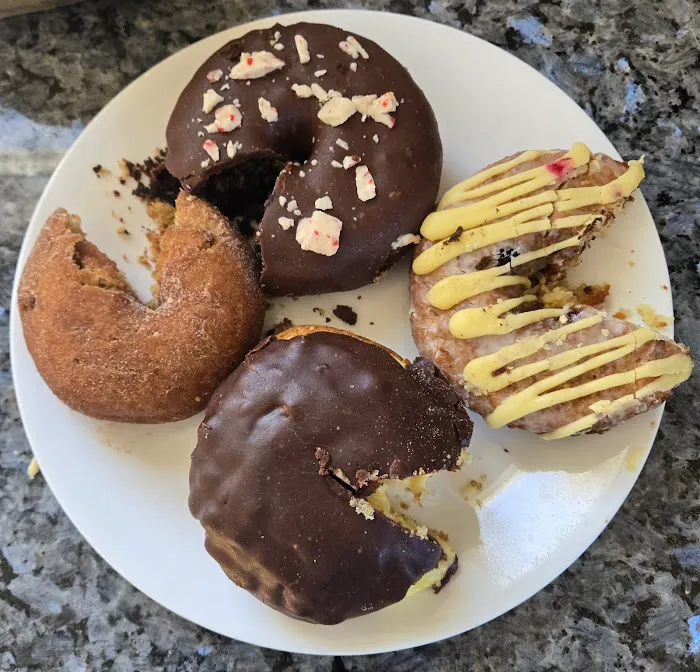 Willow Tree Donuts Picture 1