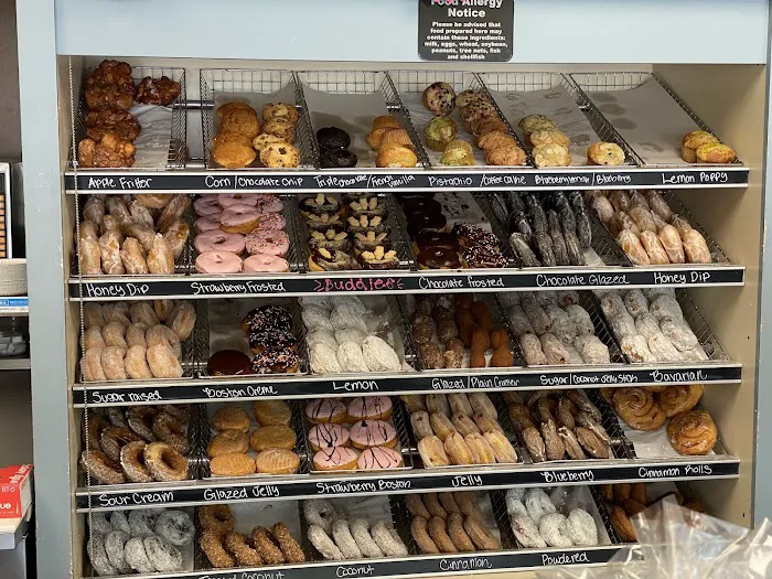 Hole In One Donuts and Coffee Rockland Picture 3