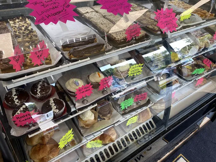 Hole In One Donuts and Coffee Rockland Picture 8
