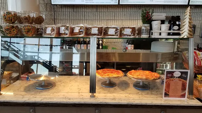Montilio's Baking Company & Pizzeria Picture 10