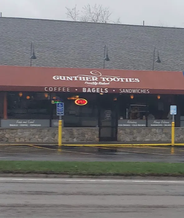 Gunther Tooties Picture 5