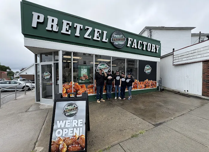 Philly Pretzel Factory Picture 4