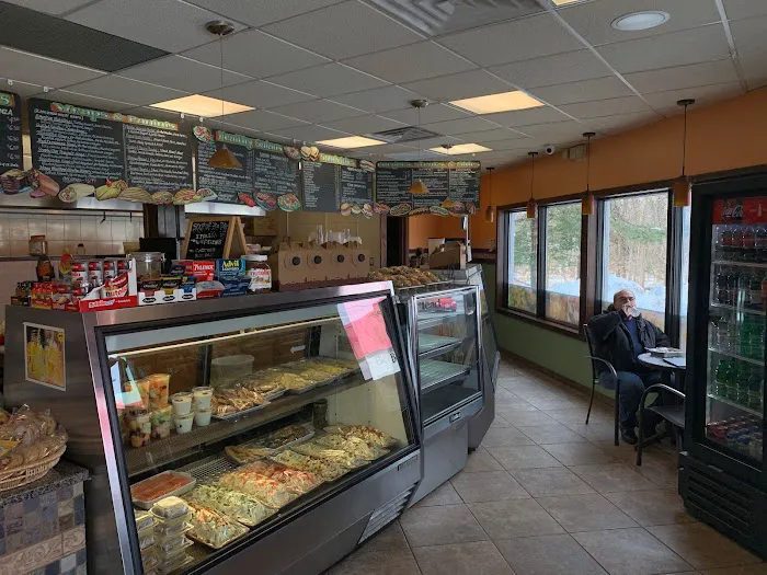 Paramus Bagels & Deli Picture 1