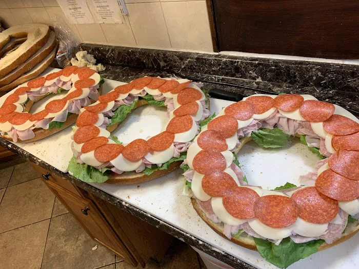 Paramus Bagels & Deli Picture 5
