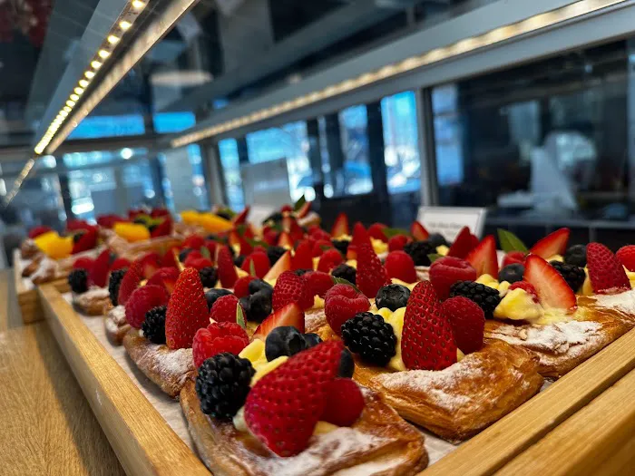 Paris Baguette Picture 2