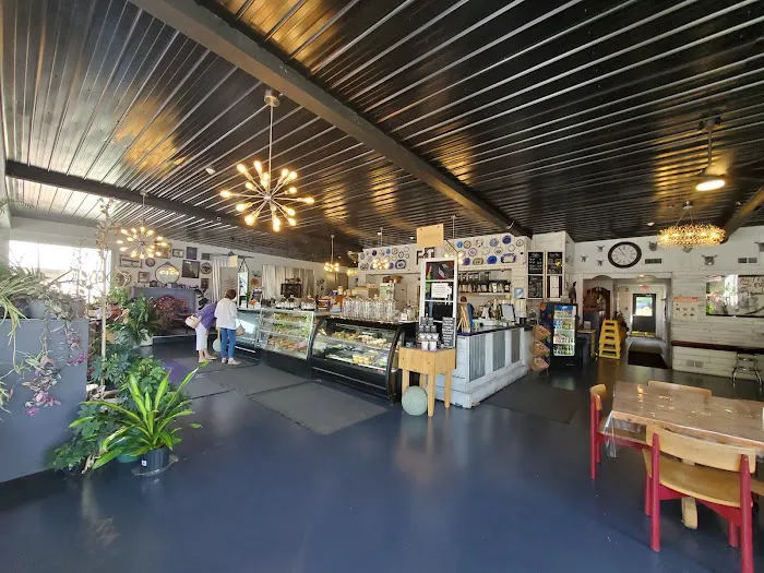The Fifth Tier Baking Studio and Coffeehouse Picture 3