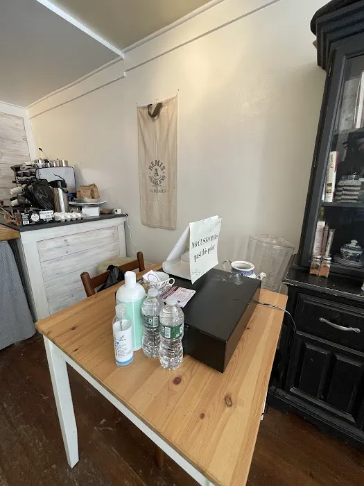 Violet's Bakery Picture 5