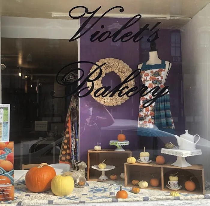Violet's Bakery Picture 4