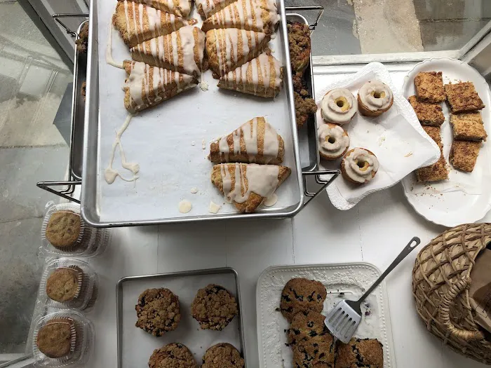 Violet's Bakery Picture 6